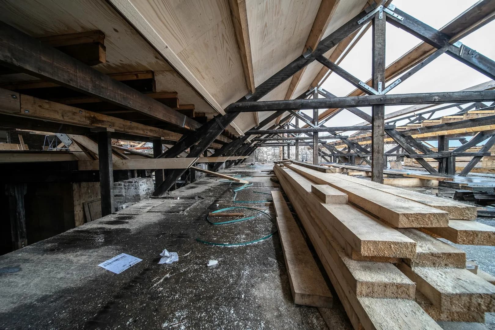 Charpente bois maison : types, dimensionnement et entretien