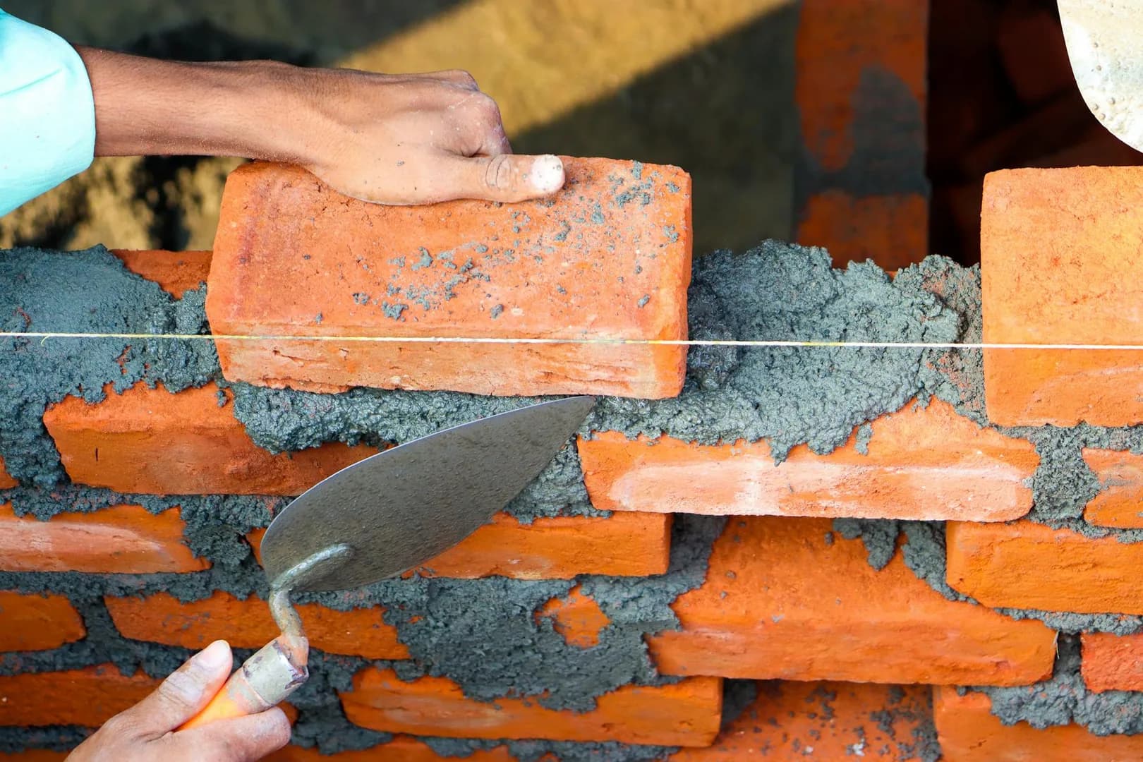 Mortier de chaux : types, dosages et applications en construction saine