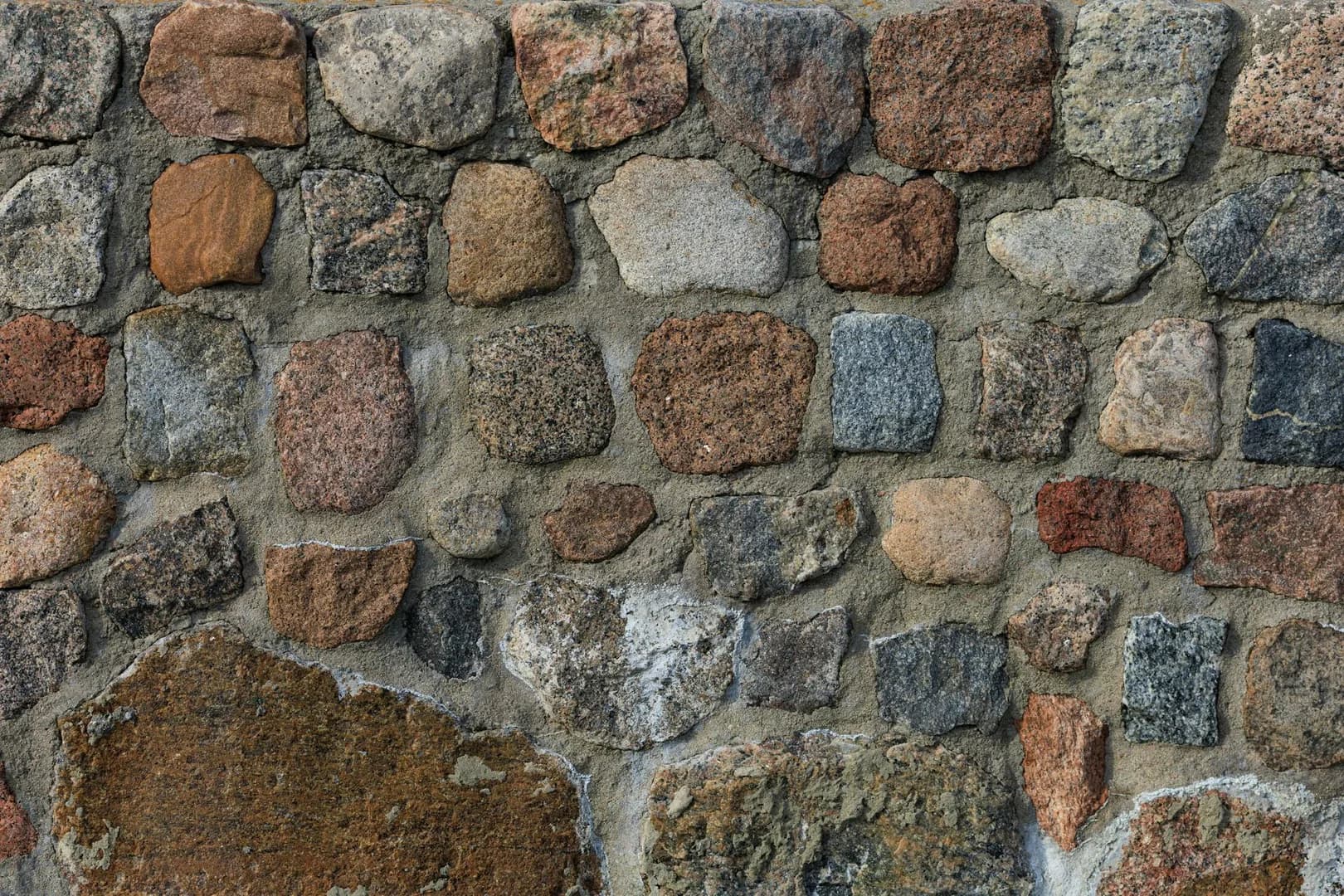 Pierre naturelle en construction : types, inertie et usage en renovation